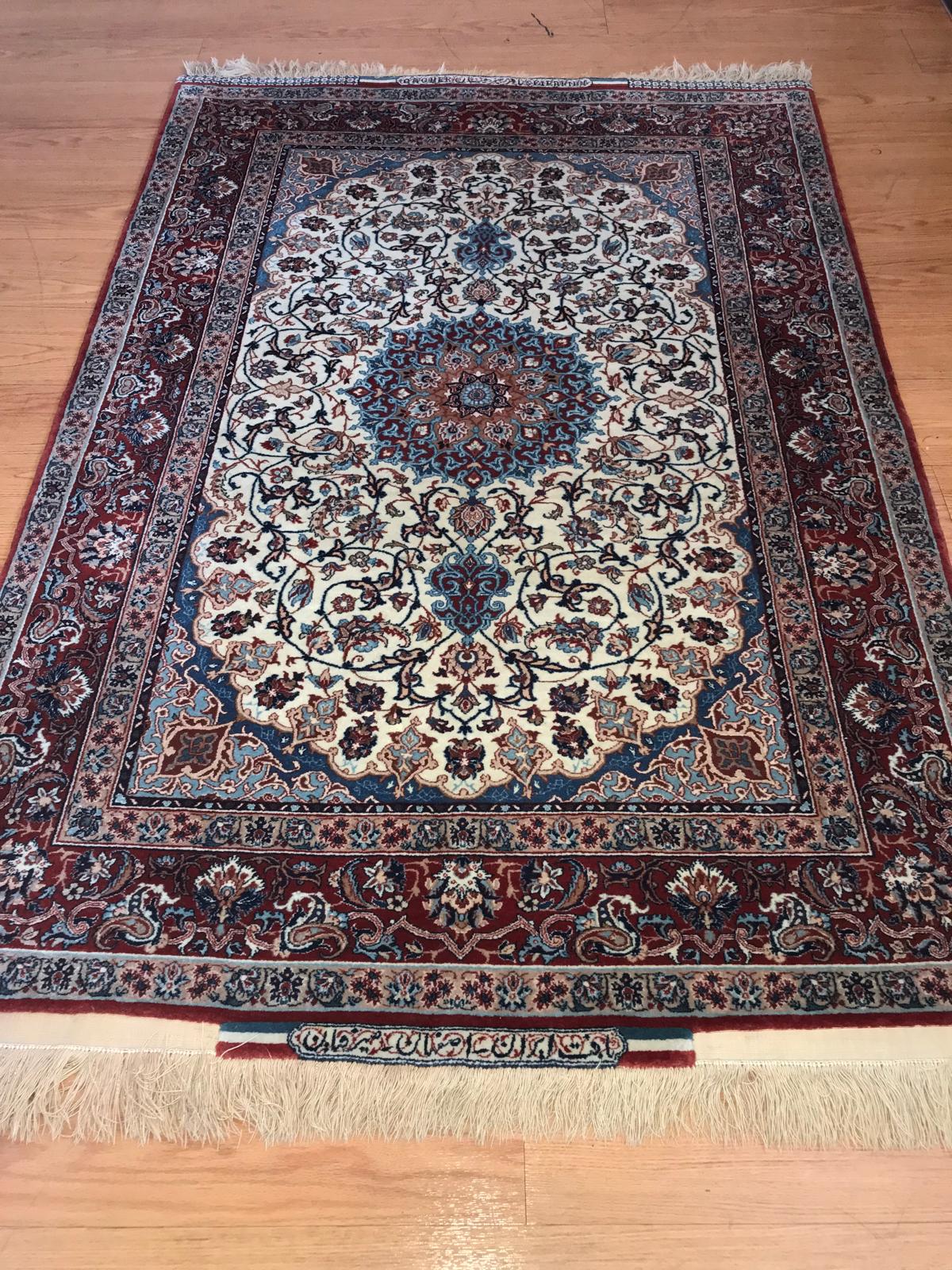 Authetic Persian seirafian rug signed by Master Weaver