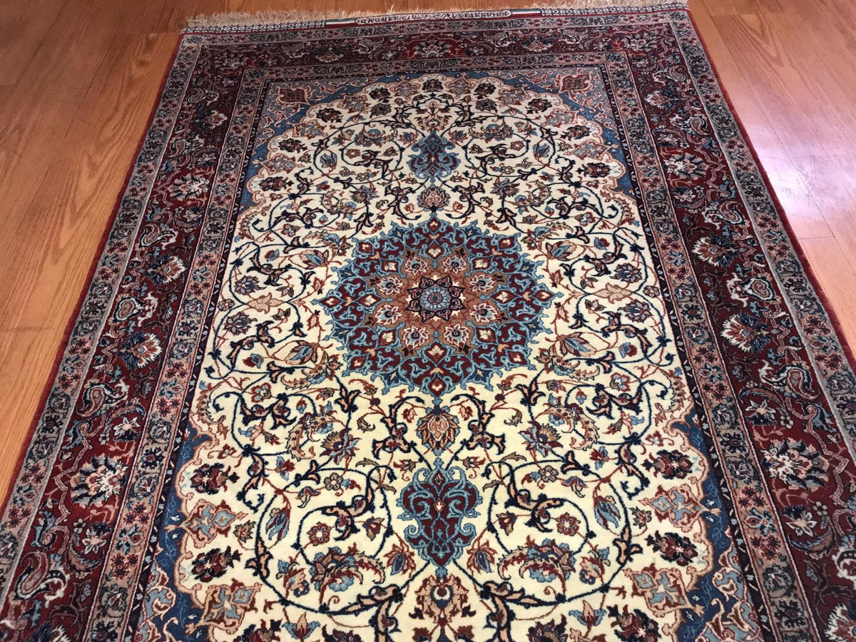 Authetic Persian seirafian rug signed by Master Weaver