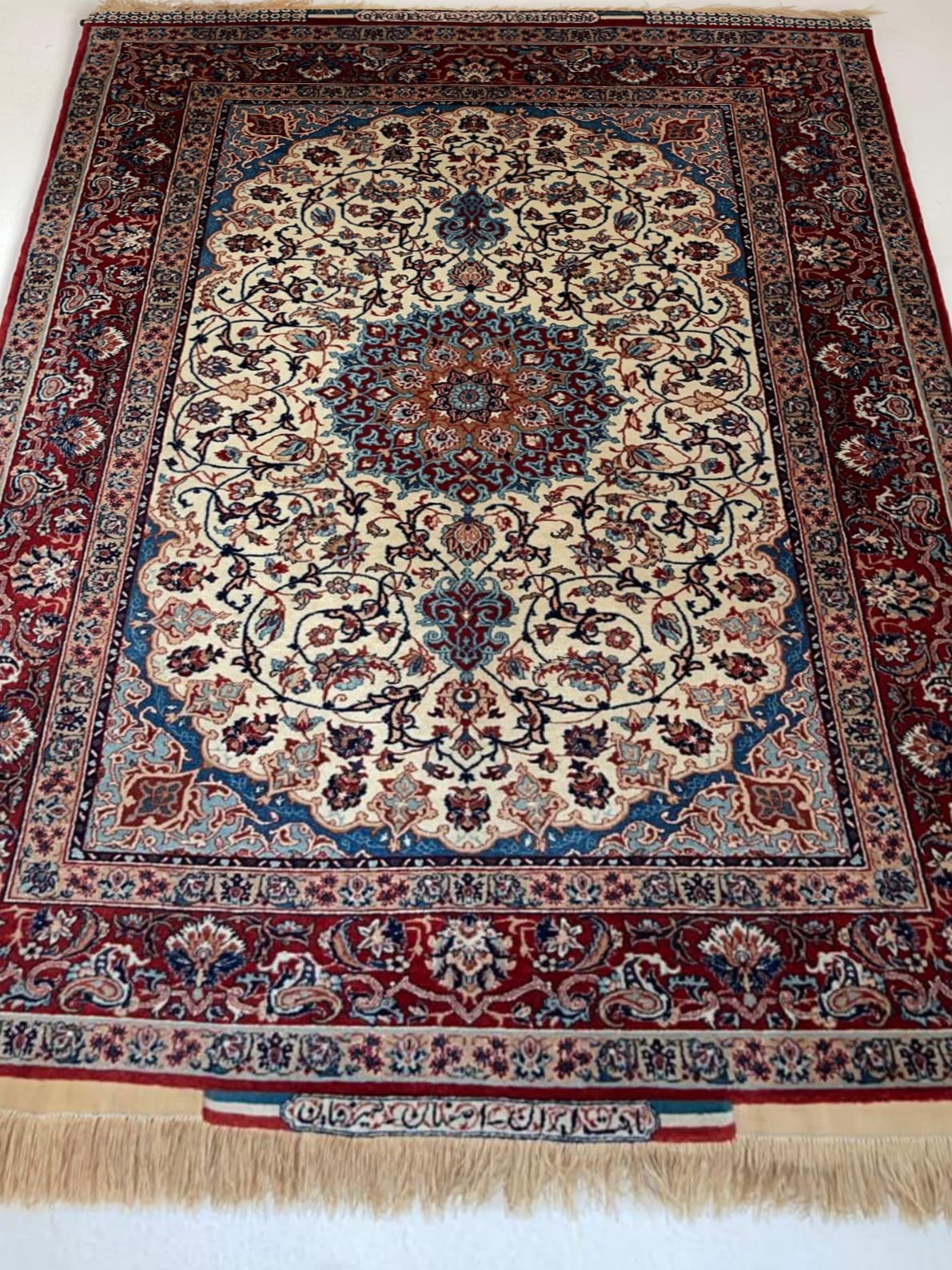 Authetic Persian seirafian rug signed by Master Weaver