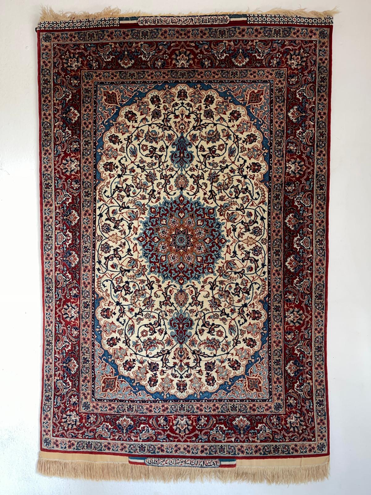 Authetic Persian seirafian rug signed by Master Weaver